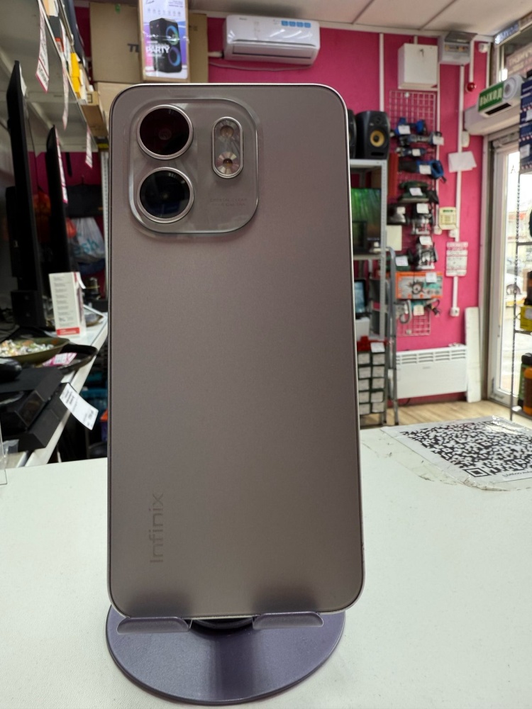 Мобильный телефон Infinix Smart 9 4/128GB