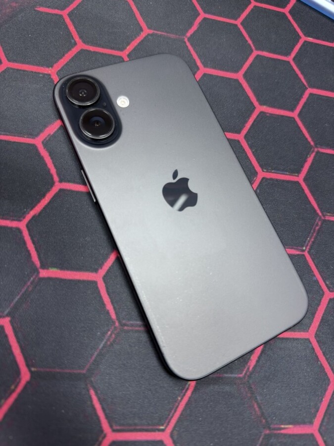 Смартфон iPhone 16 128гб