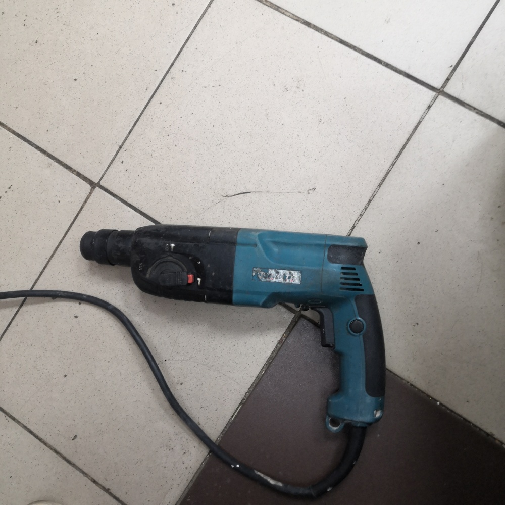 Перфоратор makita