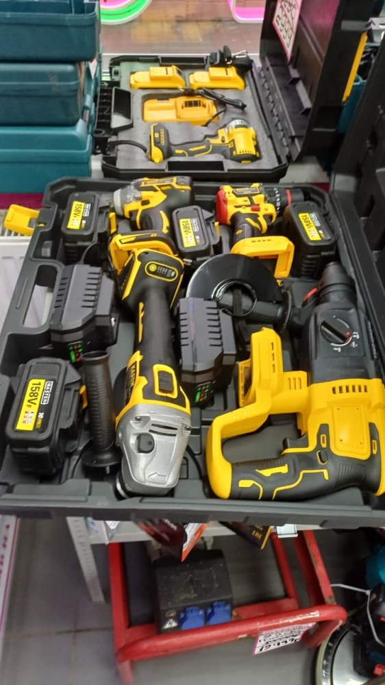 Набор инструментов 4 в 1