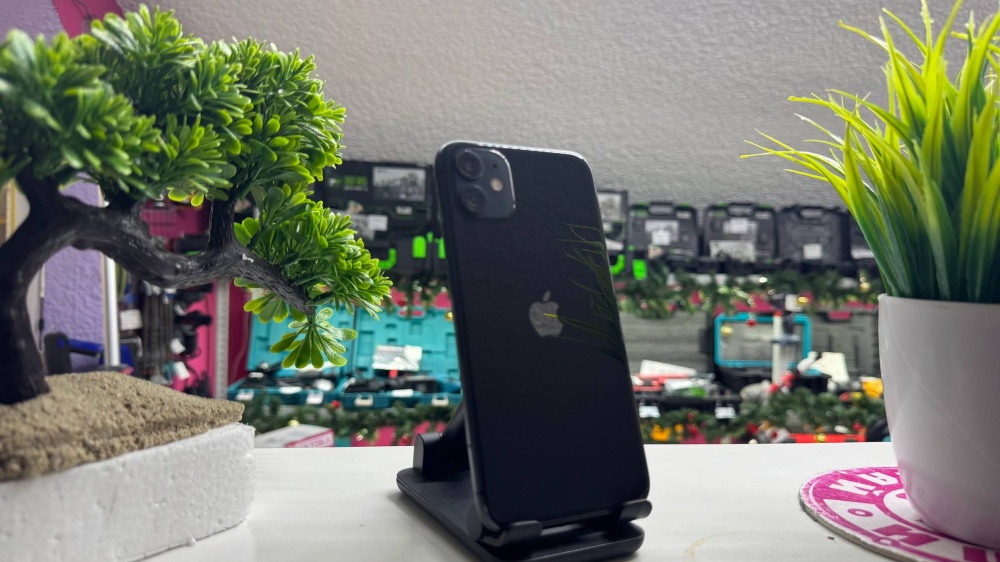 Смартфон iPhone 11 64Gb