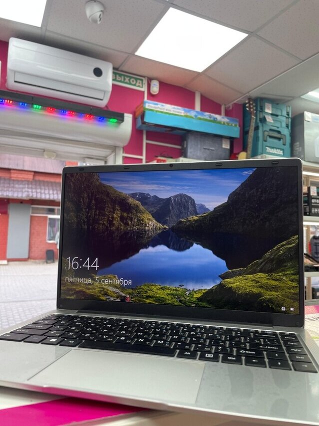 Ноутбук QQO pentium r/4*1.6Ghz/256Gb SSD/8Gb RAM