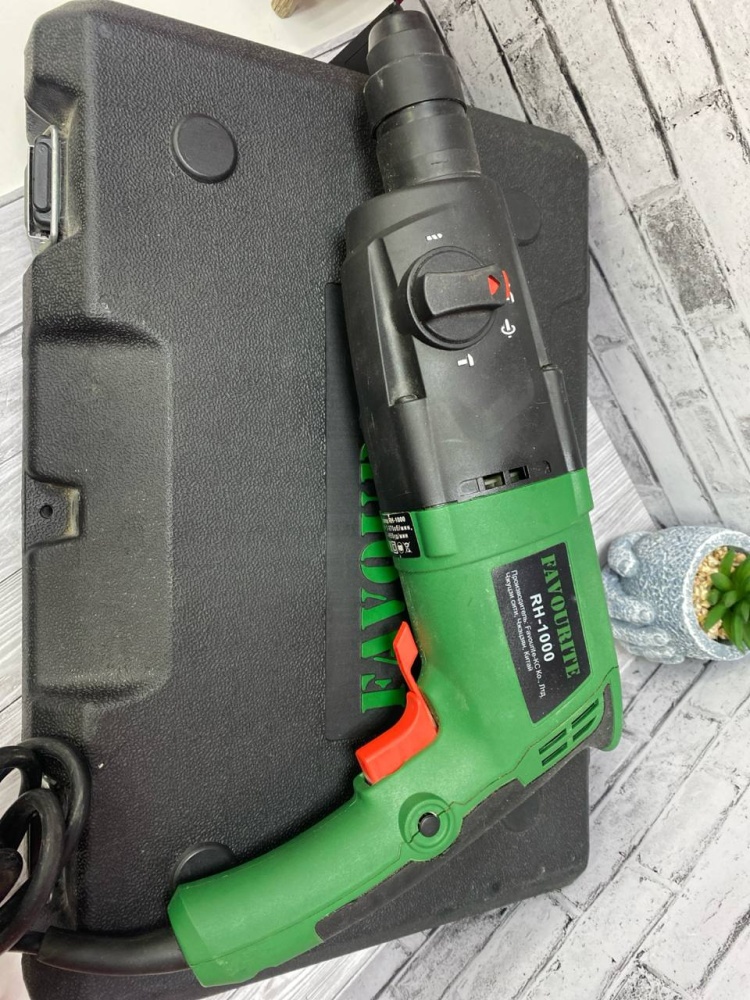 Перфоратор Favorite RH 1000