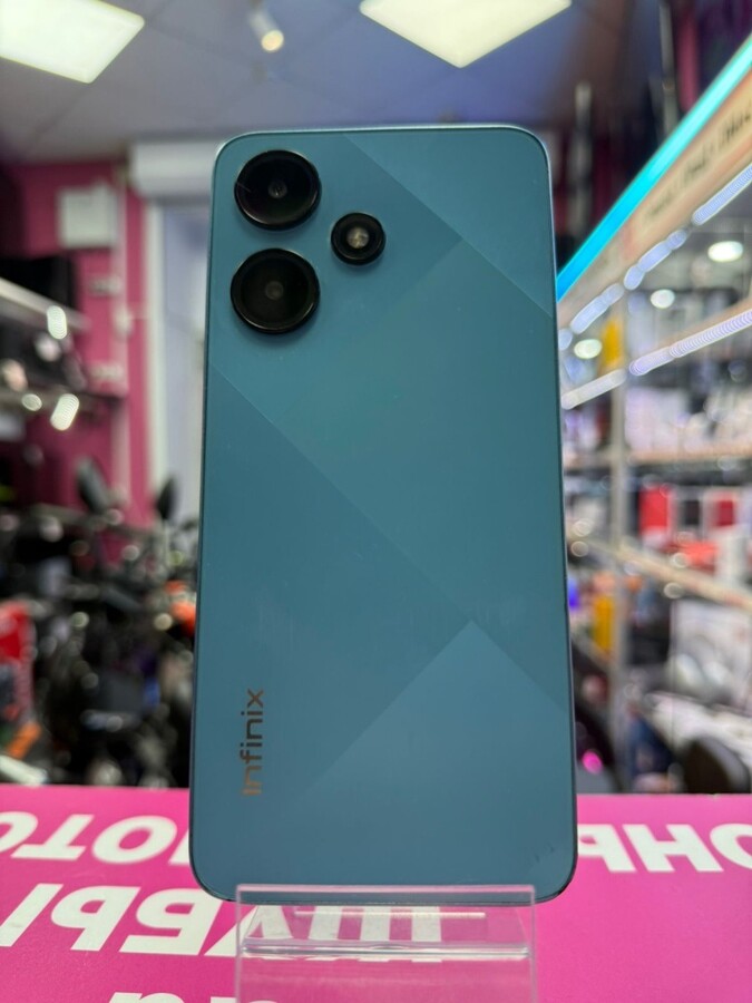 Мобильный телефон Infinix Hot 30i 8/128