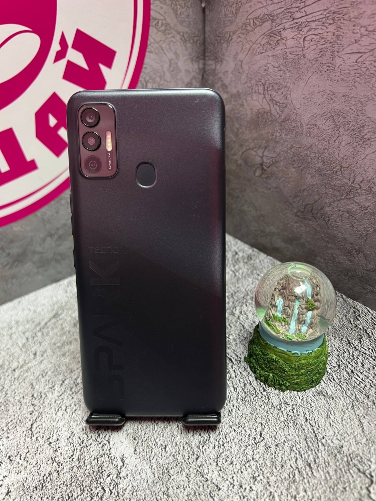 Мобильный телефон Tecno tecno spark 7 4\64 Гб