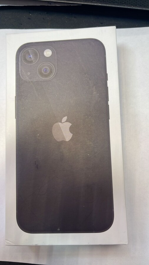 Смартфон iPhone 13 256 Gb 100%