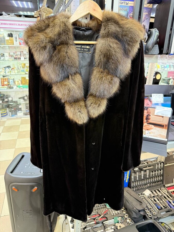 Шуба норковая стриженая с капюшоном 42-44