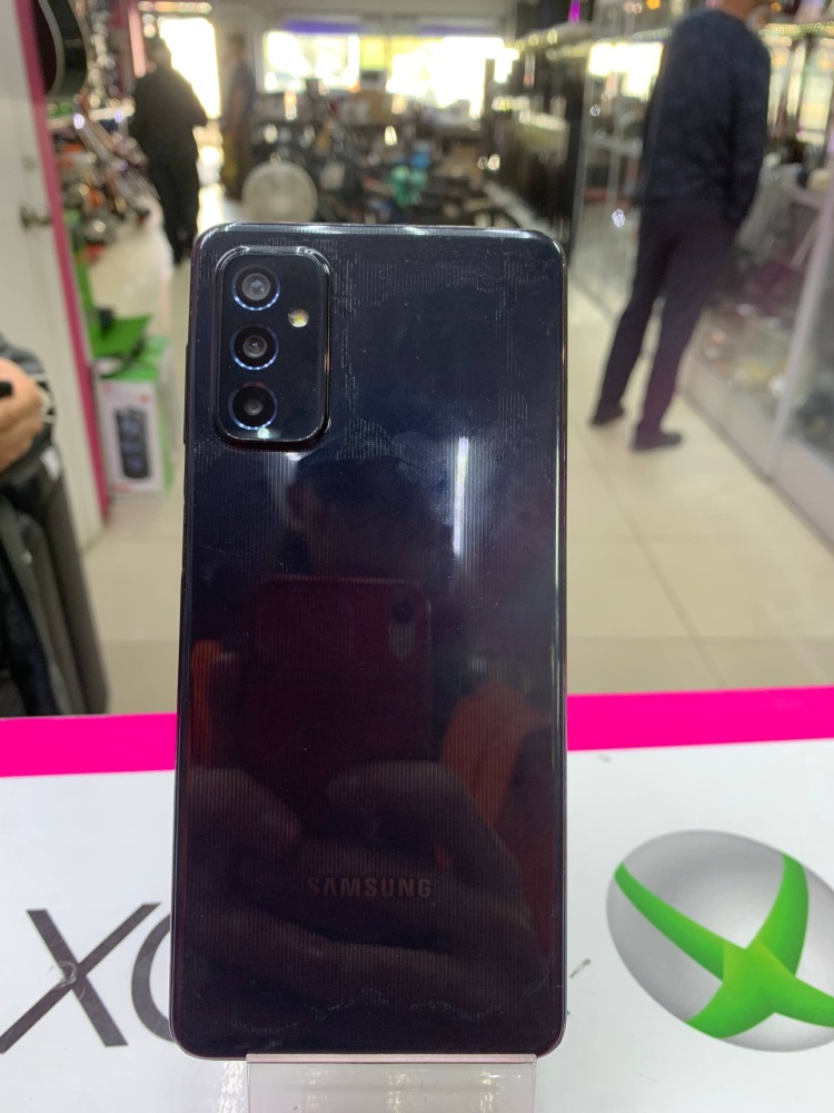 Смартфон Samsung  M52