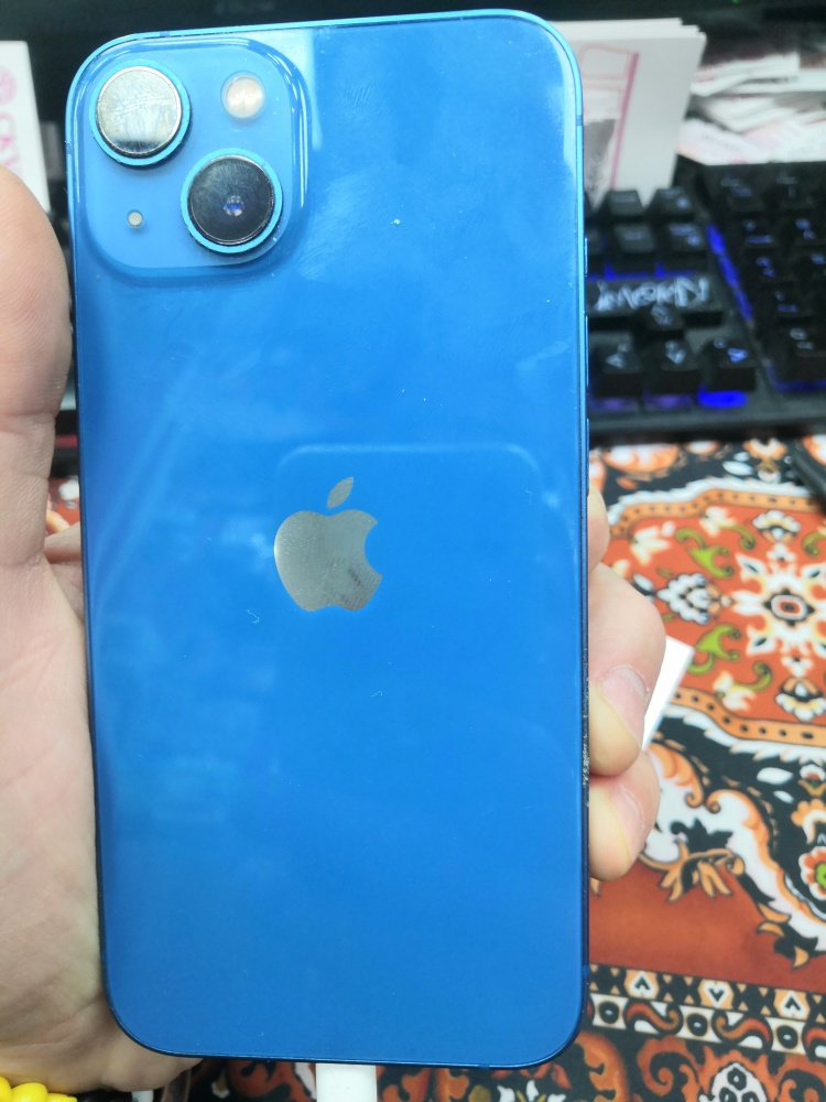Смартфон iPhone 13 256 Gb