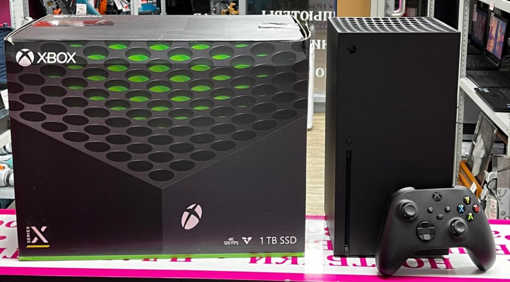 Игровая приставка XBOX Series X 1тб