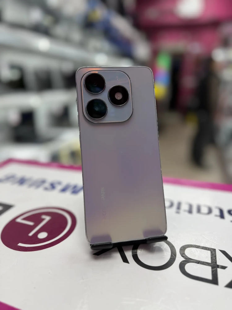 Мобильный телефон Tecno spark 20 8-256gb