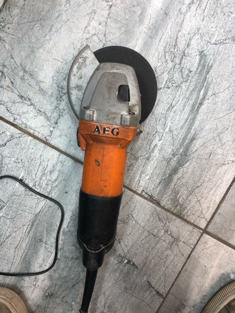 УШМ (Болгарка) AEG