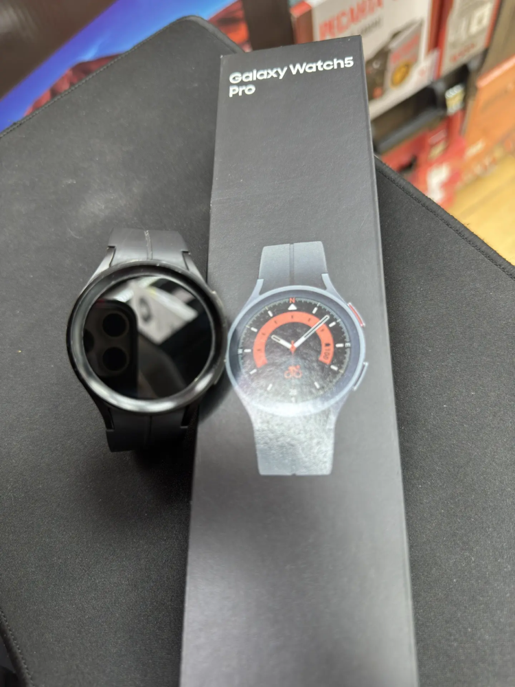 Смарт-часы Samsung Galaxy Watch 5 Pro