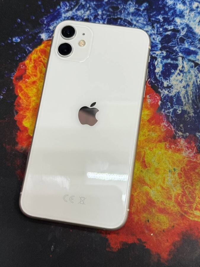 Смартфон iPhone 11 256 Gb
