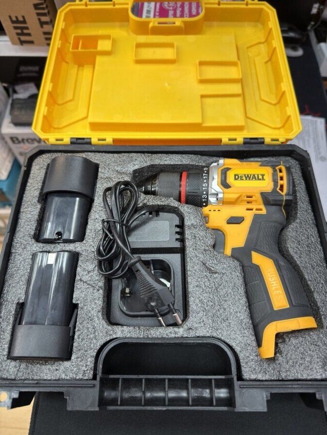 Шуруповерт DeMark BLS-001