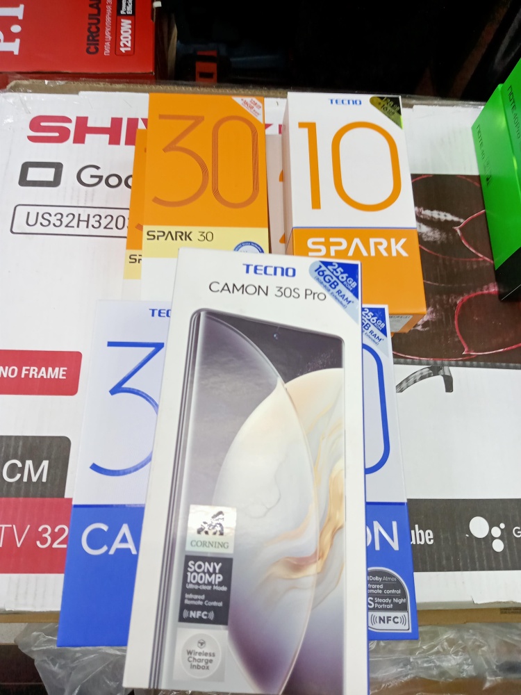Мобильный телефон Tecno SPARK 30