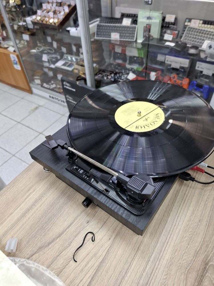 Виниловый проигрыватель Ritmix