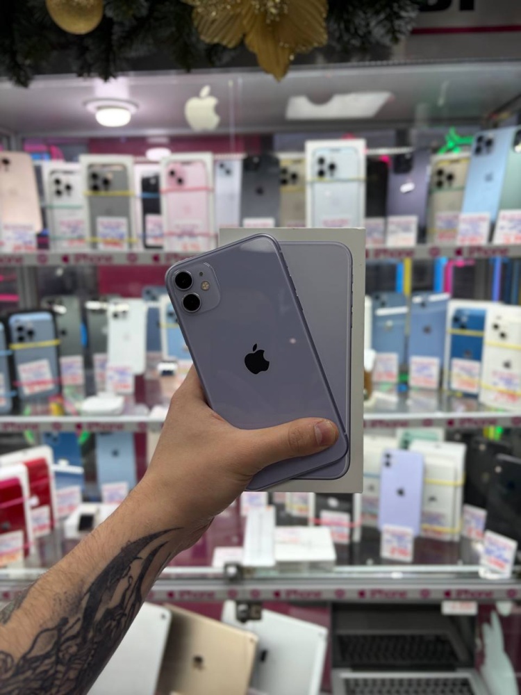 Смартфон iPhone 11 128 Gb