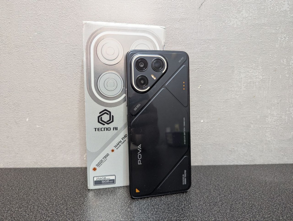 Мобильный телефон Tecno Pova 7 8\256gb
