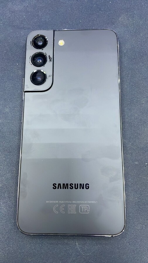 Смартфон Samsung S23 8/128