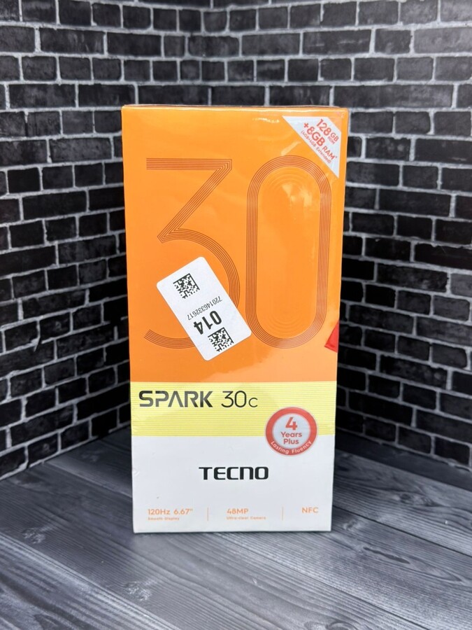Мобильный телефон Tecno Spark 30C 4\128 Гб