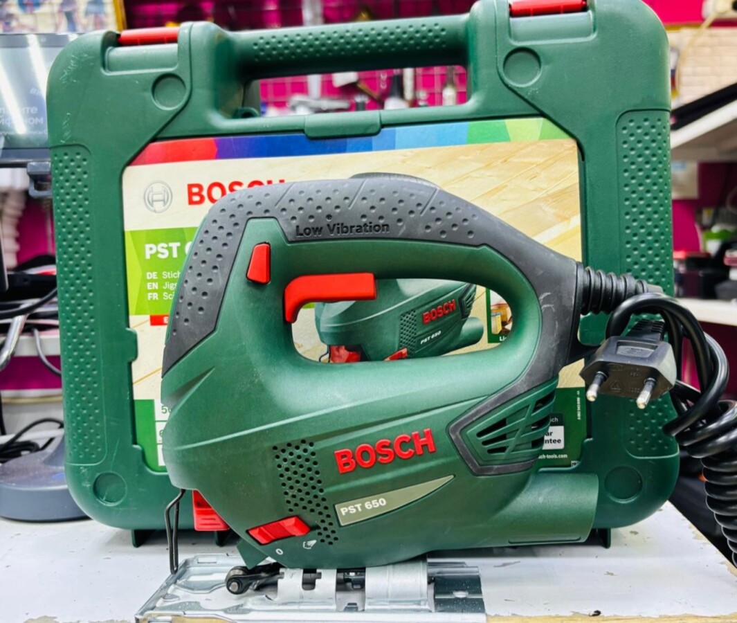 Лобзик Bosch PST 650