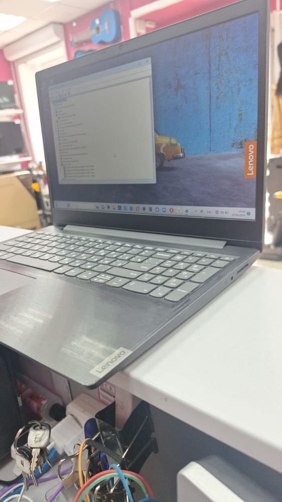 Ноутбук Lenovo