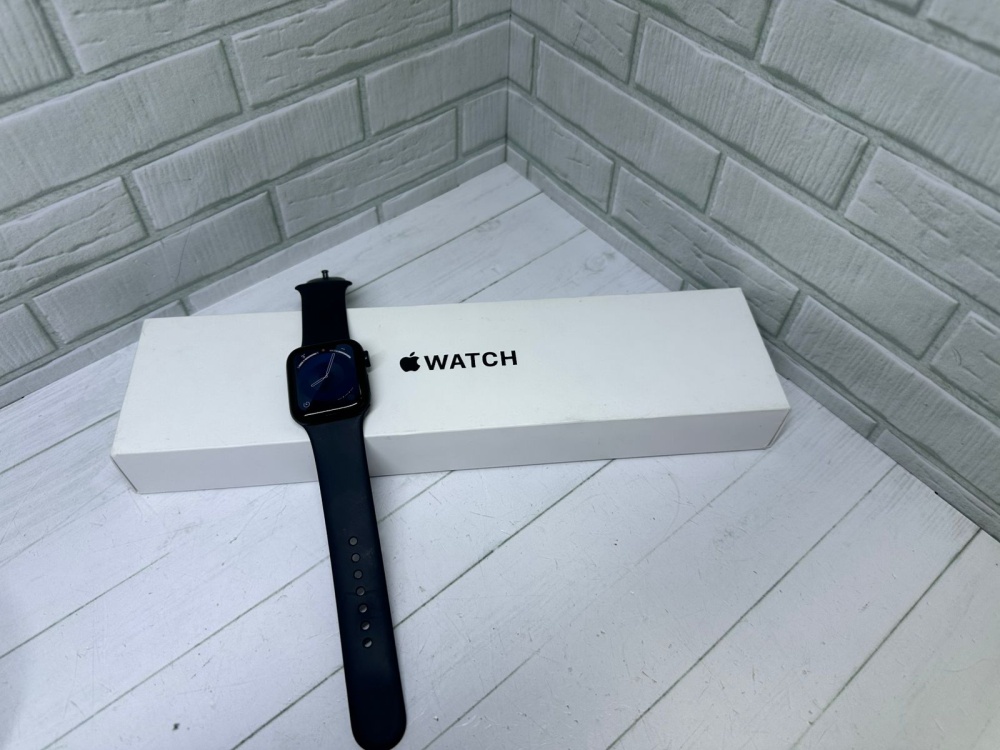 Часы Apple WATCH SE 2  40MM