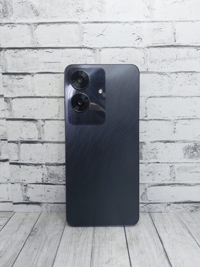 Смартфон Realme Note 60