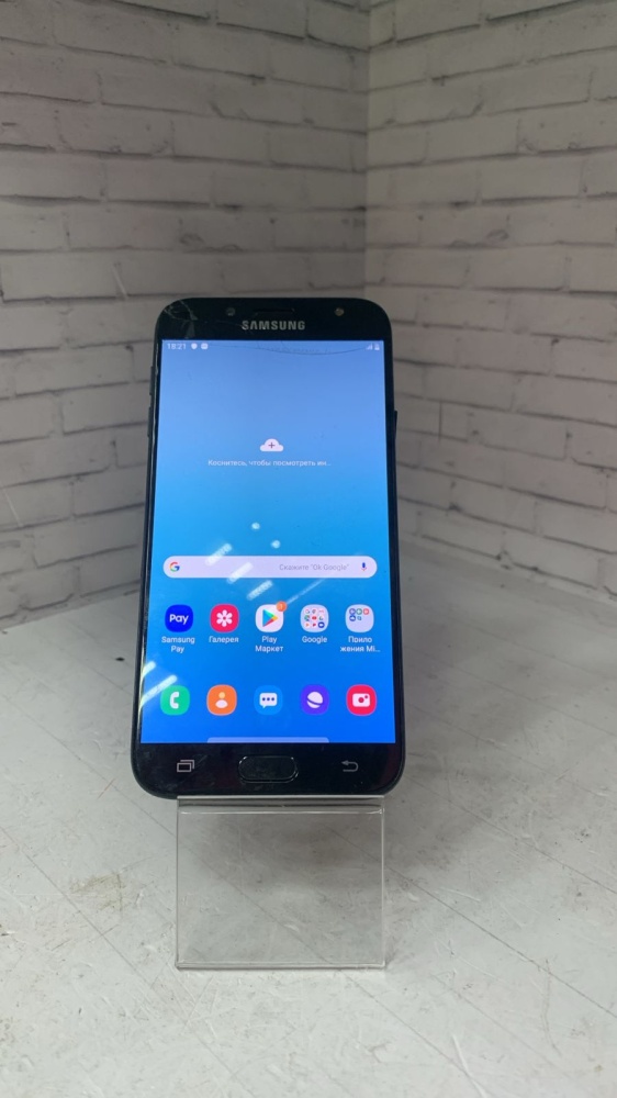 Смартфон Samsung J7