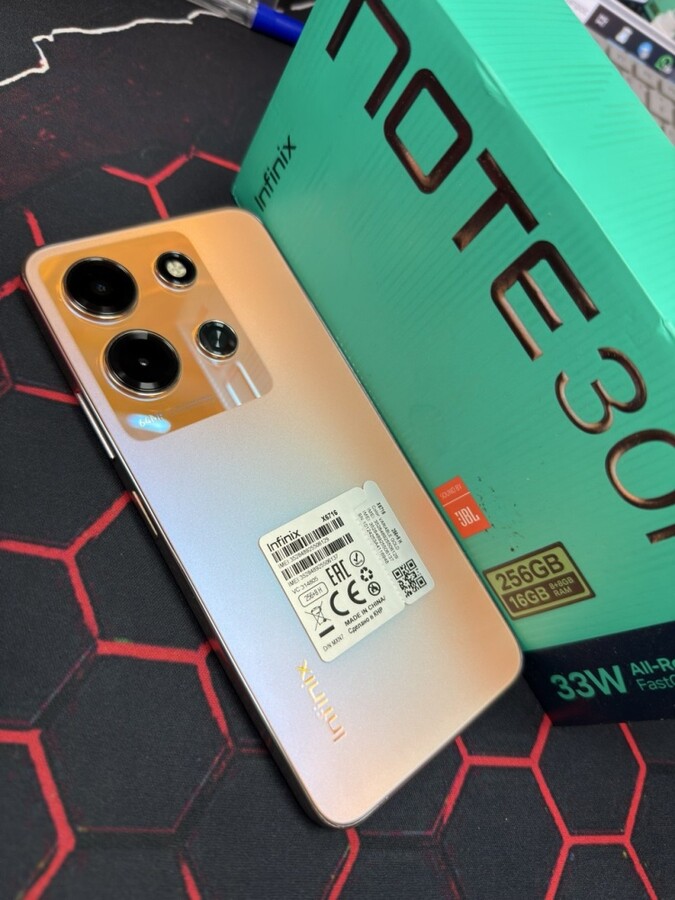 Смартфон Infinix Note 30i 8/256 ГБ