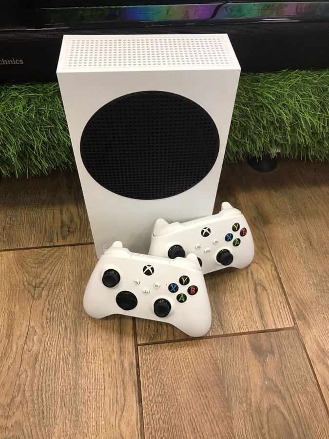 Игровая приставка XBOX Series S