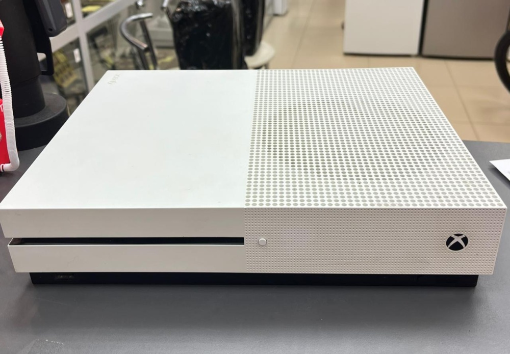 Игровая приставка XBOX ONE S 1тр