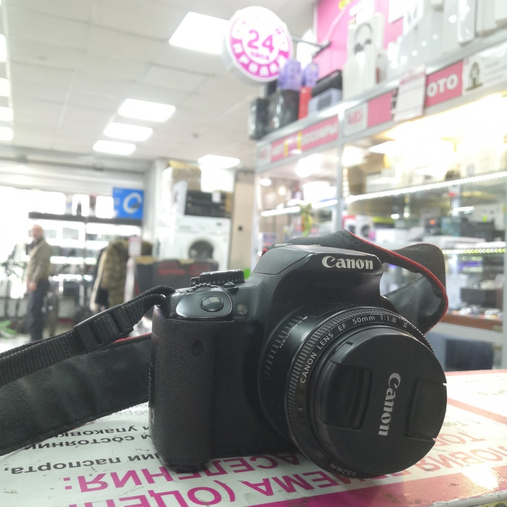 Фотоаппарат Canon 650d