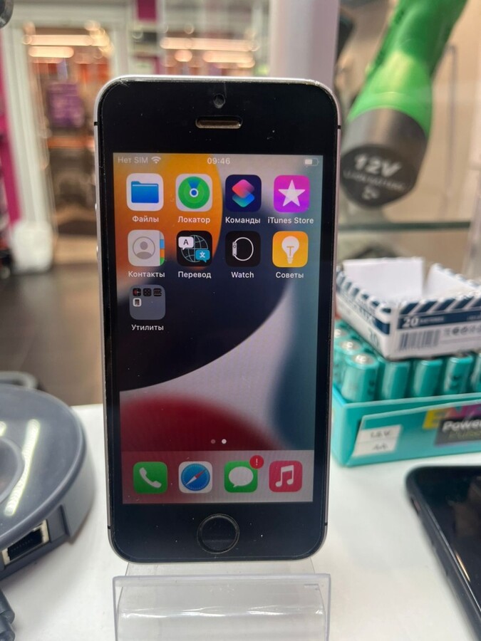 Смартфон iPhone SE 32гб