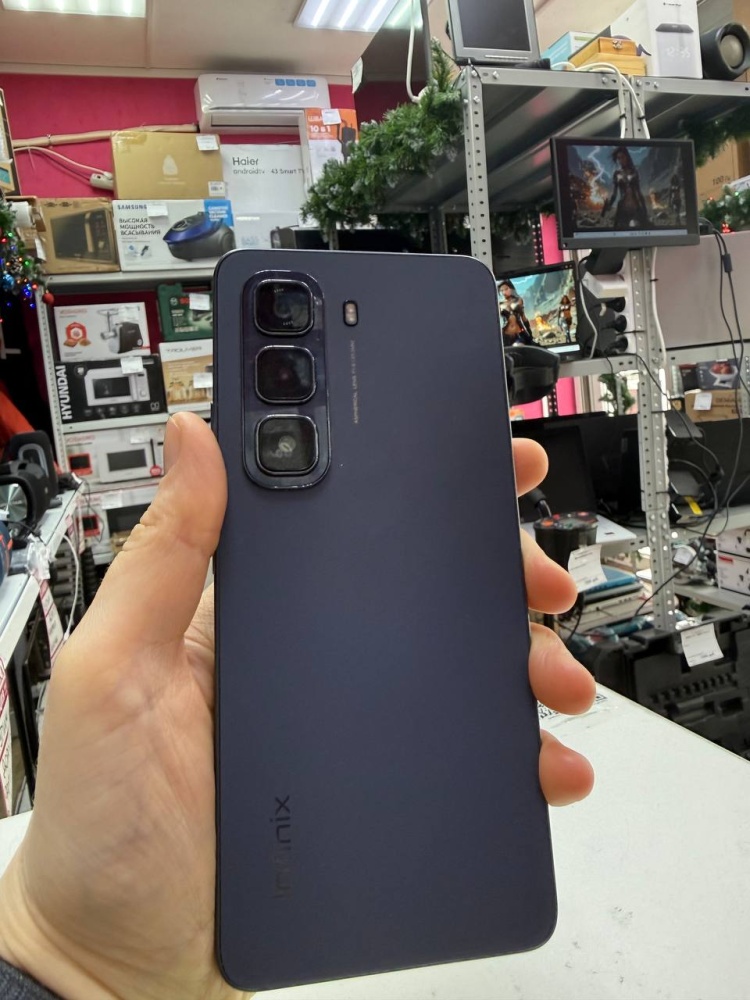 Мобильный телефон Infinix Hot 50(8\256)