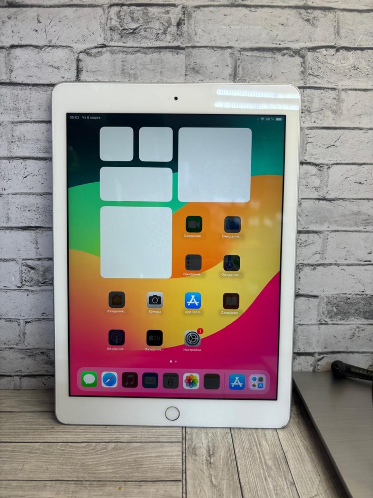 Планшет Apple iPad 6 32