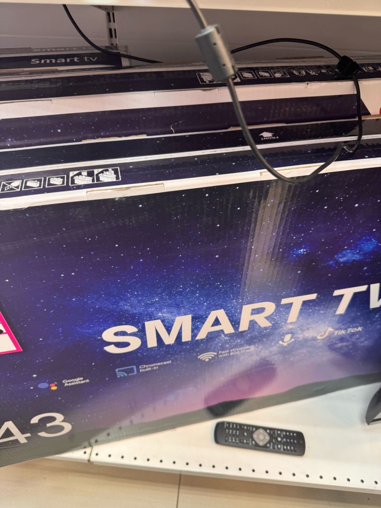 /Телевизор Smart 43*