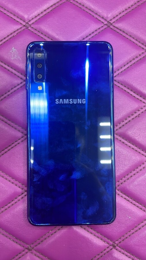 Смартфон Samsung A7 2018 4/64
