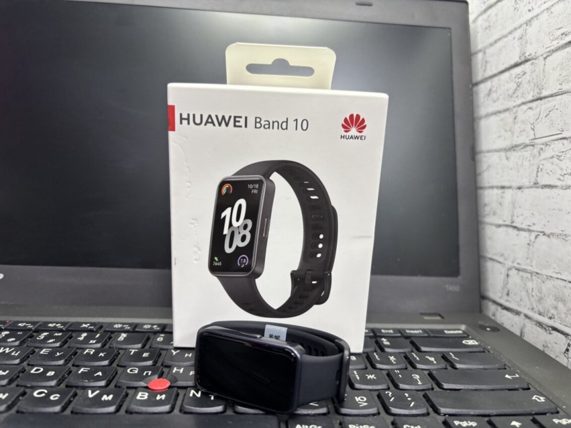 Смарт-браслет Huawei Band 10