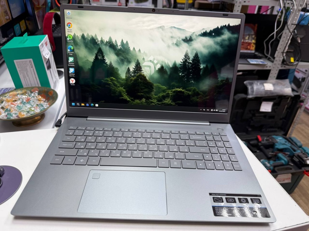 Ноутбук Dexp Atlas A15-A5W402