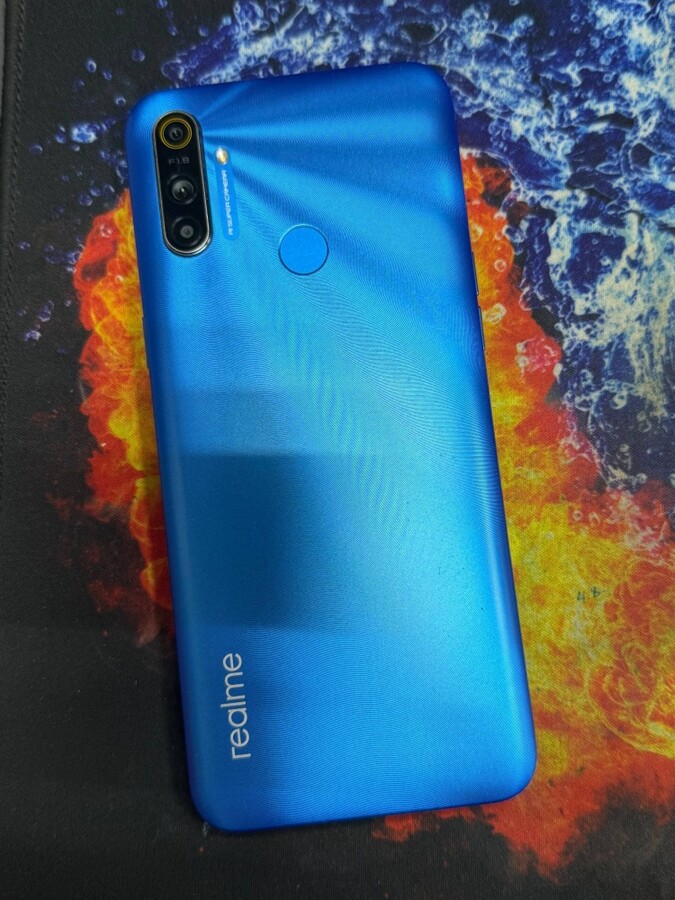 Смартфон Realme C3 3-32