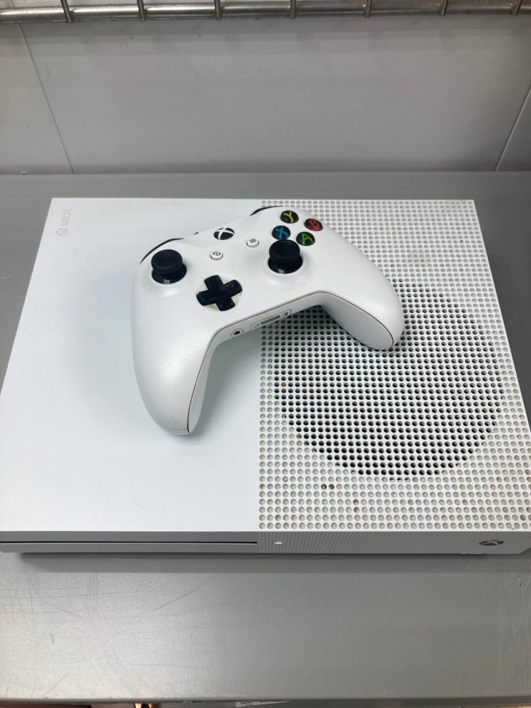 Игровая приставка XBOX ONE S