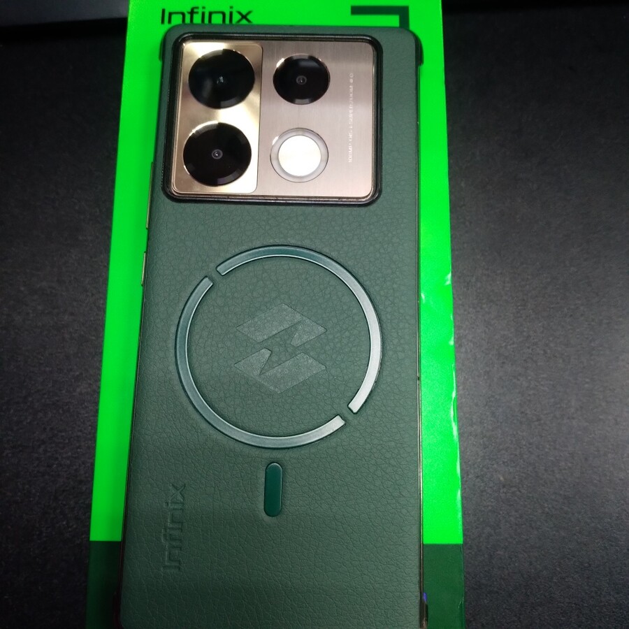 Мобильный телефон Infinix note 40 pro 12/256