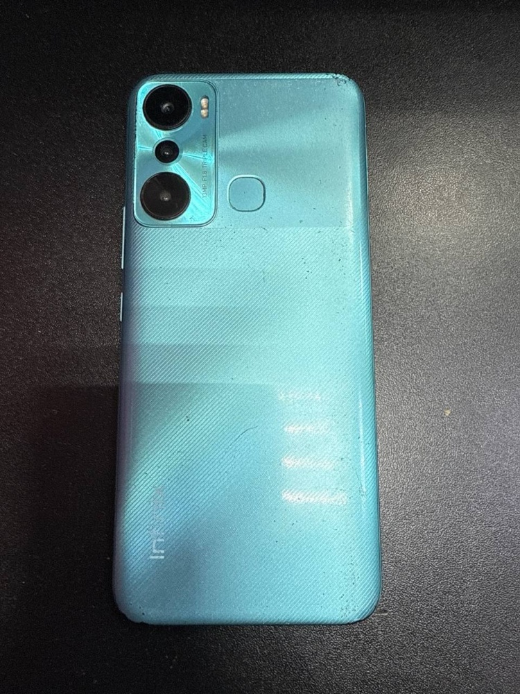 Мобильный телефон Infinix HOT 20i 4/64Gb