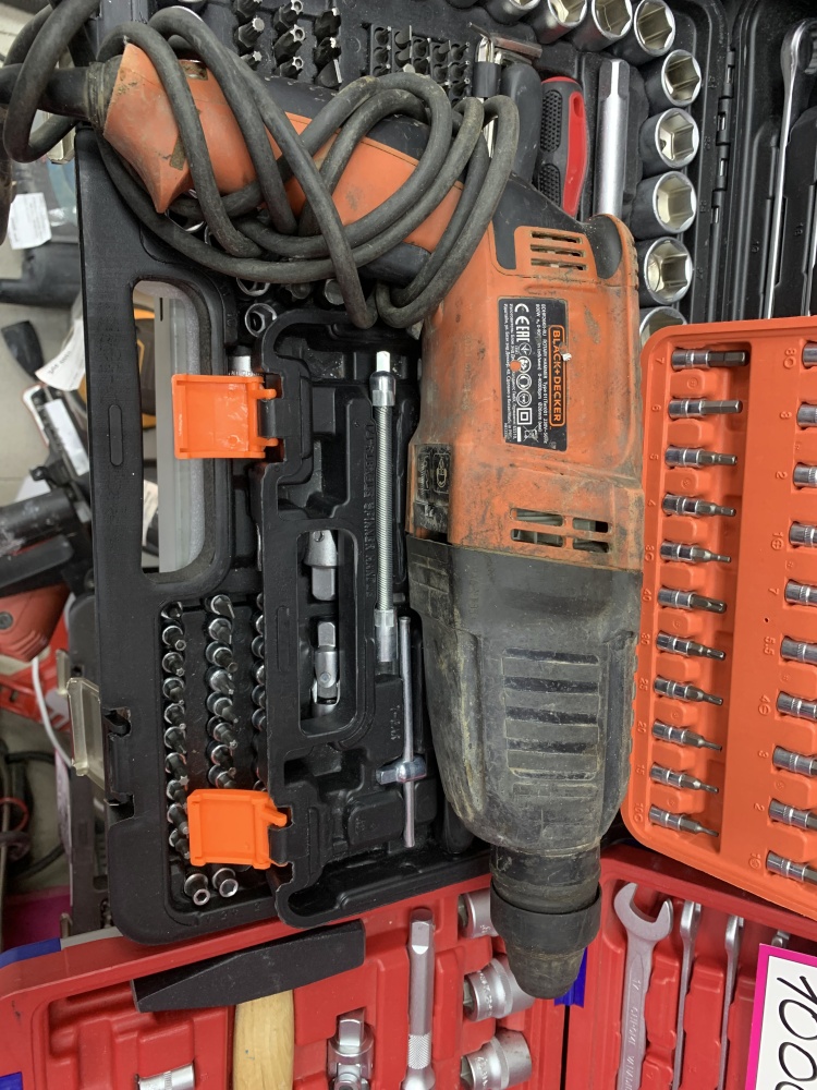 Перфоратор BLACK DECKER +