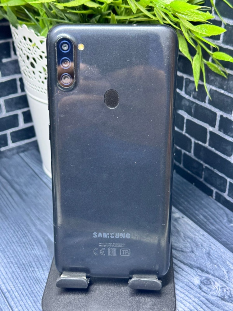 Смартфон Samsung A11 2/32