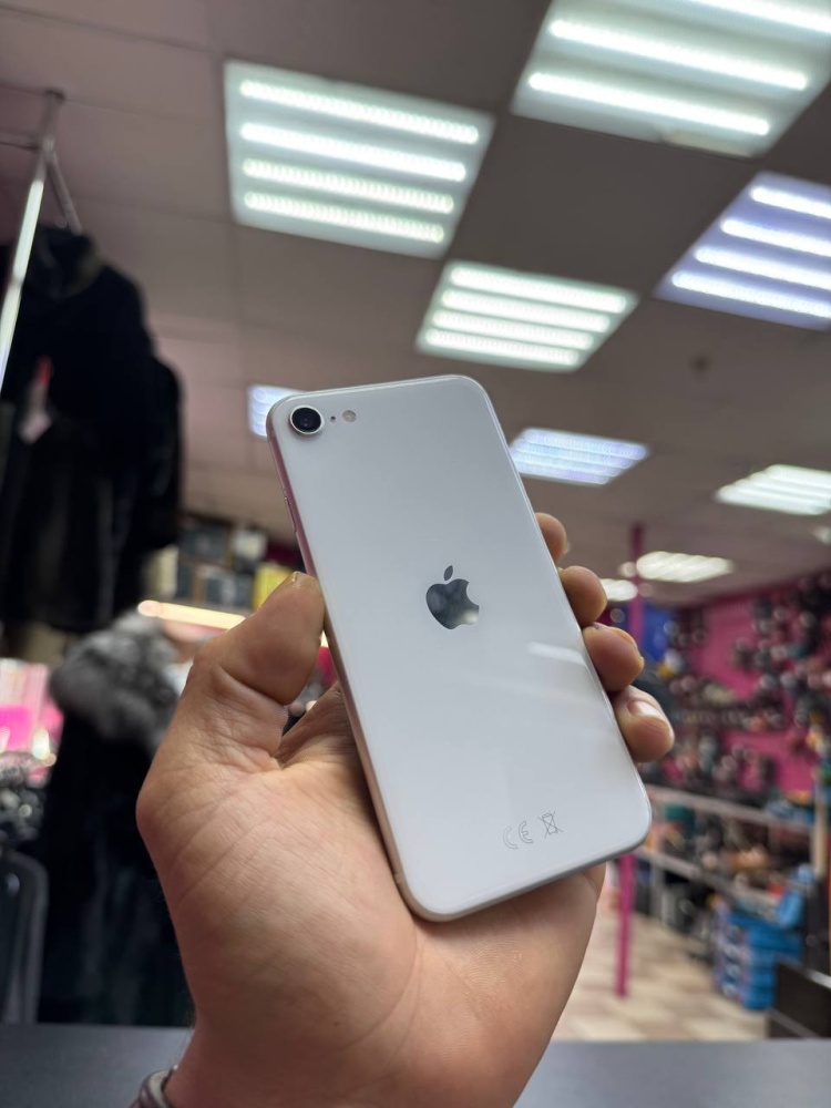 Смартфон iPhone SE 2020 64 Gb