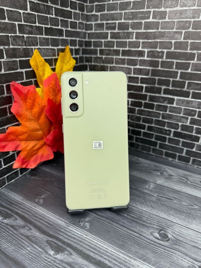 Смартфон Samsung S21 FE 8-128