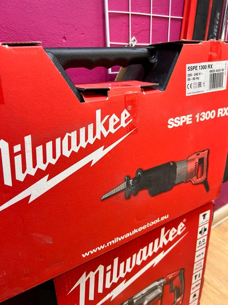 Сабельная пила Milwaukee SSPE1300 RX